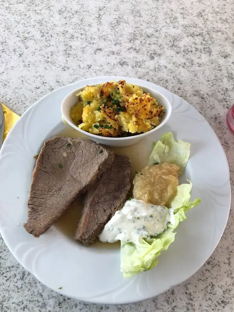 Natalia Khilkevitch_Gasthaus zur Stadt Retz_Retz_avis