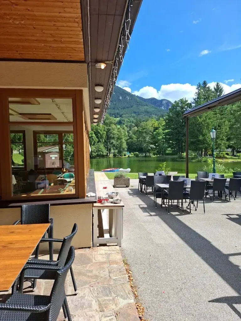 Federico Colombo_Park Cafe Reichenau_Reichenau an der Rax_reseña