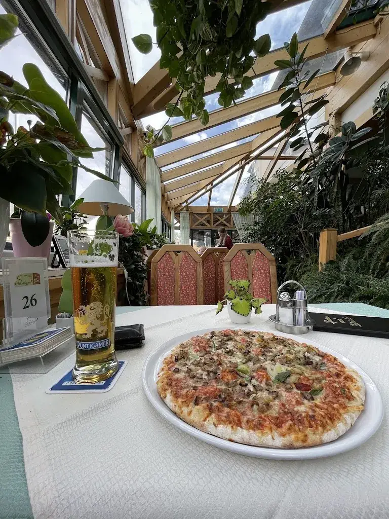 vaibhav shukla_Café-Konditorei Reichenau_Reichenau an der Rax_review