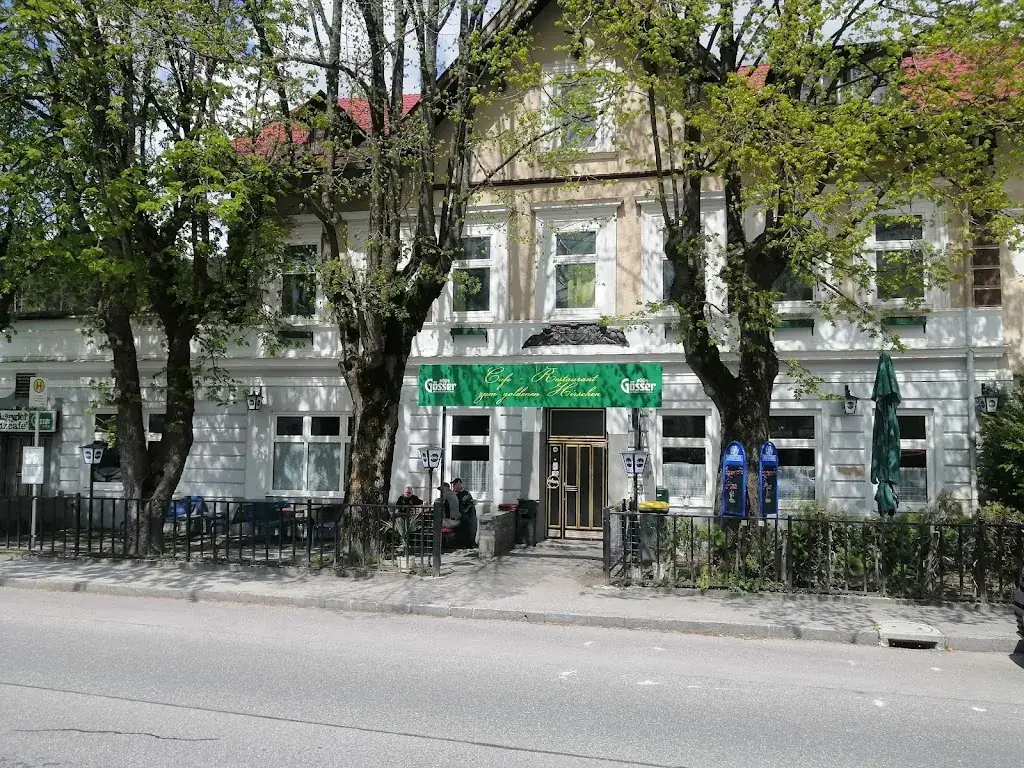 Café-Restaurant zum Goldenen Hirschen restaurant in Sankt Aegyd am Neuwalde