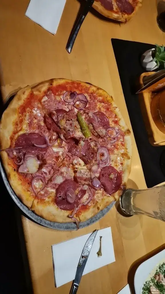 Pizzeria Giovanni_Sankt Leonhard am Forst_slider_image_2