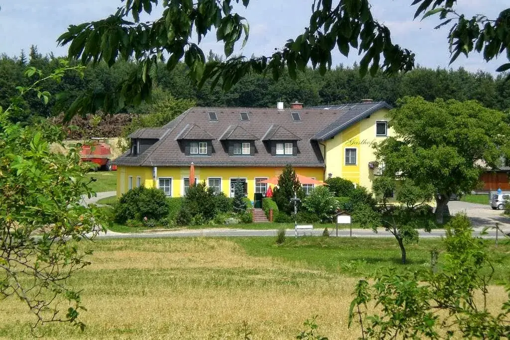 Gasthof Hagmann restaurant in Sankt Leonhard am Hornerwald
