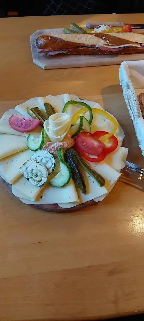 Gerhard Tober_Hengstberghütte_Sankt Martin am Ybbsfelde_review