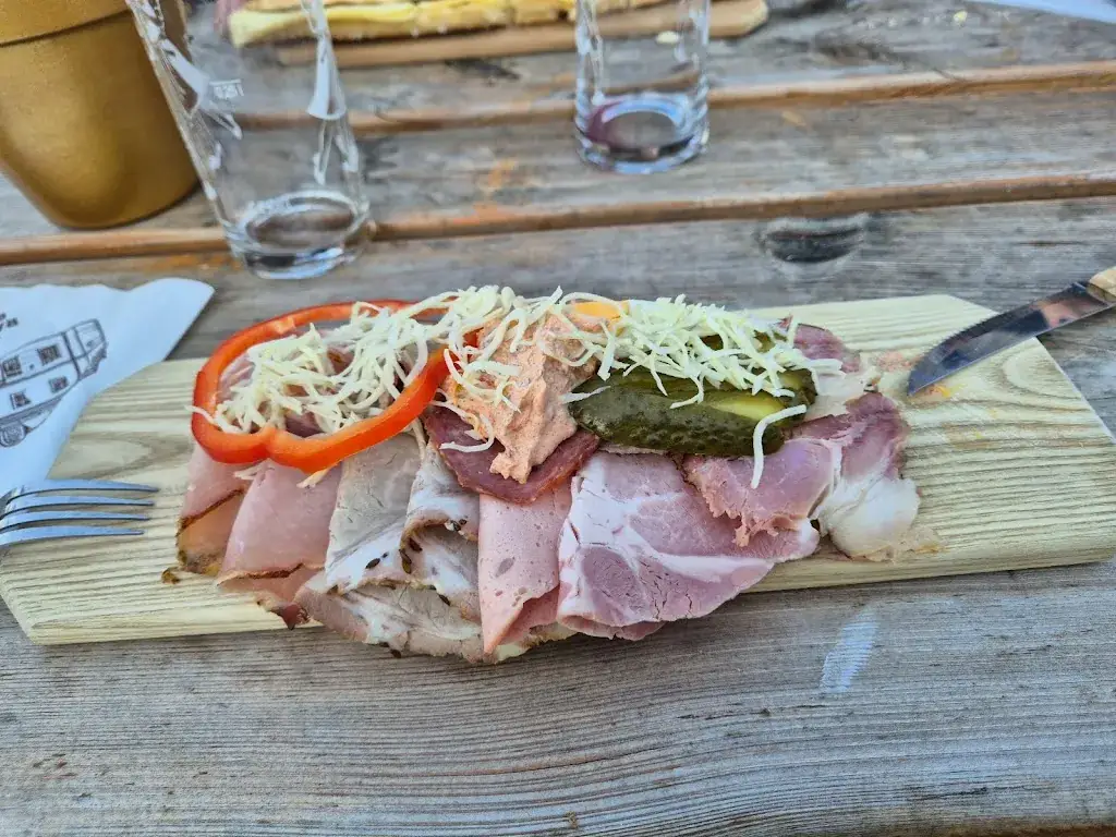 Jürgen Birgl_Hengstberghütte_Sankt Martin am Ybbsfelde_review