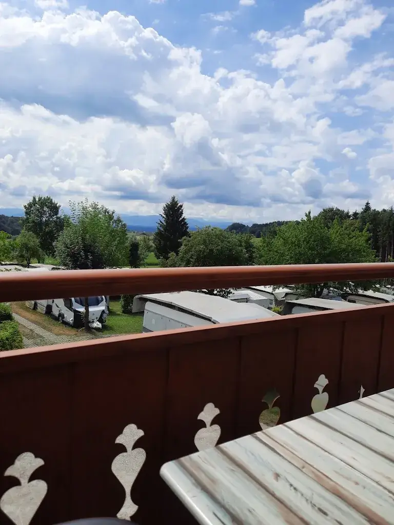 Gasthof Vorauer am Höllerersee_Sankt Pantaleon_slider_image_3