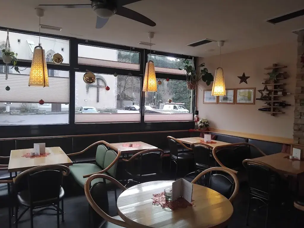 Cafe Pub ZeitWeis ristorante a Sankt Veit an der Gölsen