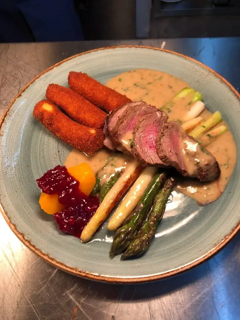 Gasthaus zum Auerhahn_Schottwien_slider_image_2