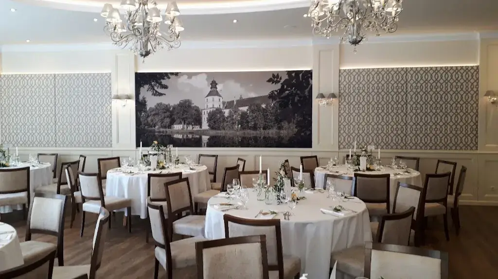 Kaminstube Zlabinger restaurant à Schwarzenau