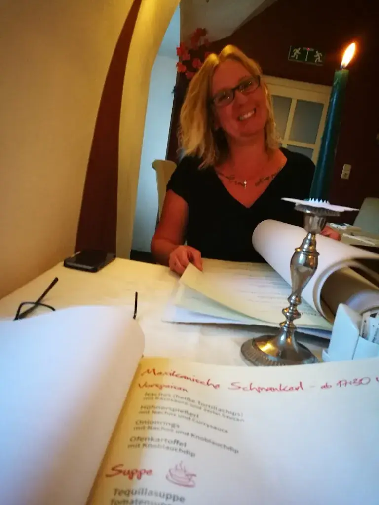 Thomas Stanzl-Böhme_Desperados - Inh Gabriela Hahnl_Schwarzenau_avis