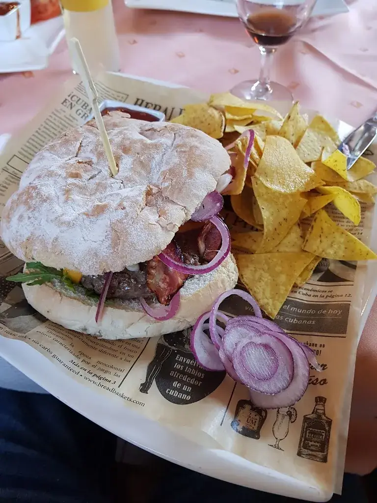 Desperados - Inh Gabriela Hahnl_Schwarzenau_slider_image_3