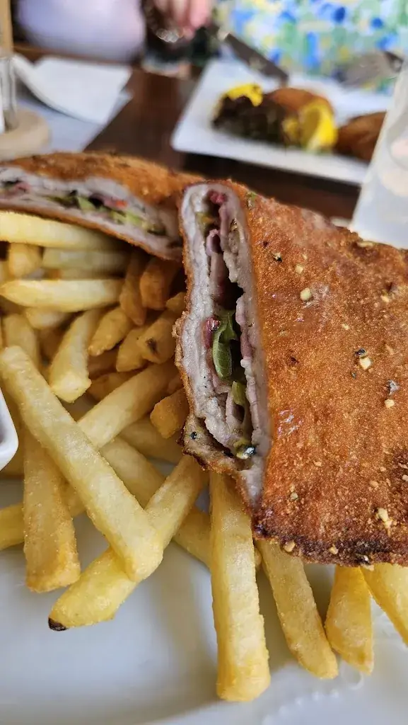 Helmut Wallner_Gasthaus 