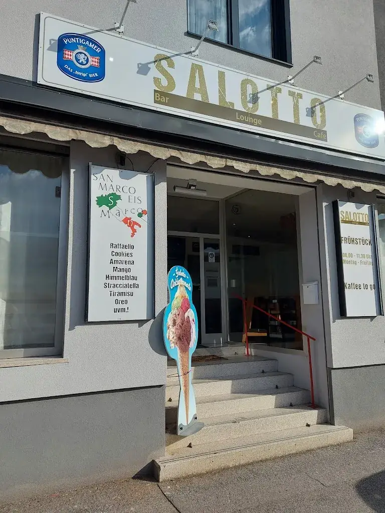 Cafe Salotto ristorante a Schwadorf