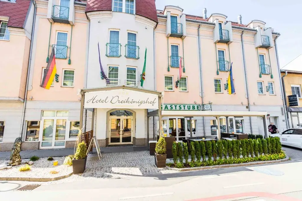 Hotel DREIKÖNIGSHOF - Familie Hopfeld ristorante a Sierndorf