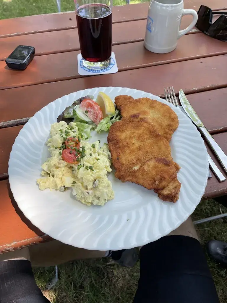 Max Arndt_LANDGASTHAUS Döbraberg_Schwarzenbach_recensione