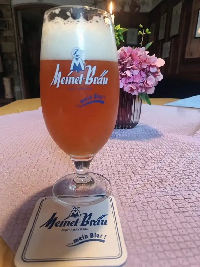 Jörg Schmedemann_Völkenreuther Wirtshaus - Florian Heinold_Schwarzenbach_recensione