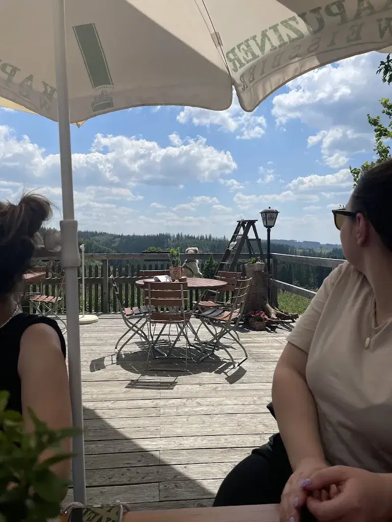 Ivonne Grasser_Bergwiesenhütte Schwarzenbach am Wald_Schwarzenbach_review