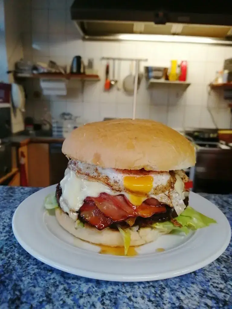 Mani's Jauseneck_Seitenstetten Markt_slider_image_2