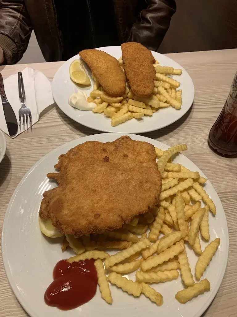 Lordjohan Italy_SCHNITZEL & MEHR_Mattersburg_review
