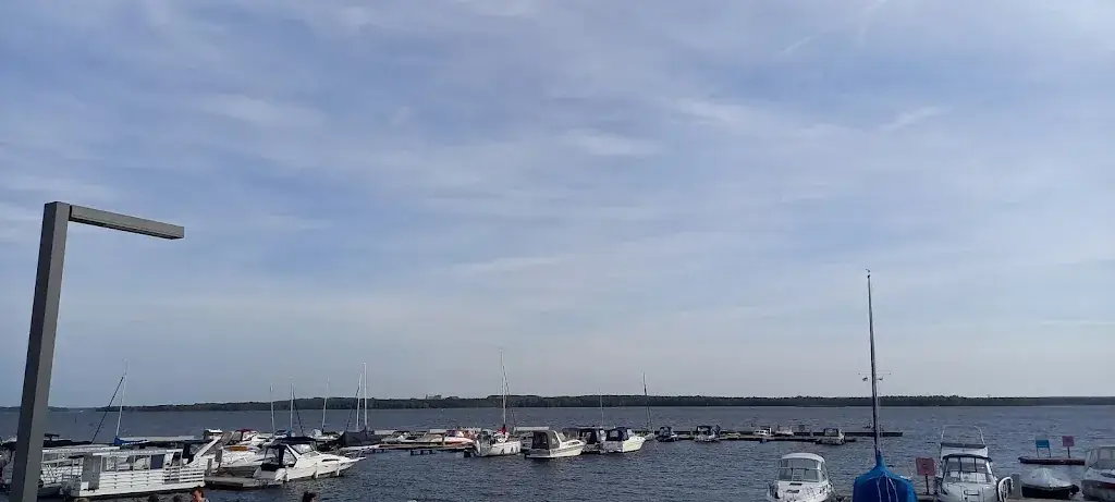 Alex Kunze_Pier 1 - Restaurant & Eiscafé am Stadthafen Senftenberg_Senftenberg_avis