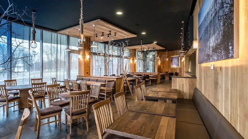 Pier 1 - Restaurant & Eiscafé am Stadthafen Senftenberg ristorante a Senftenberg