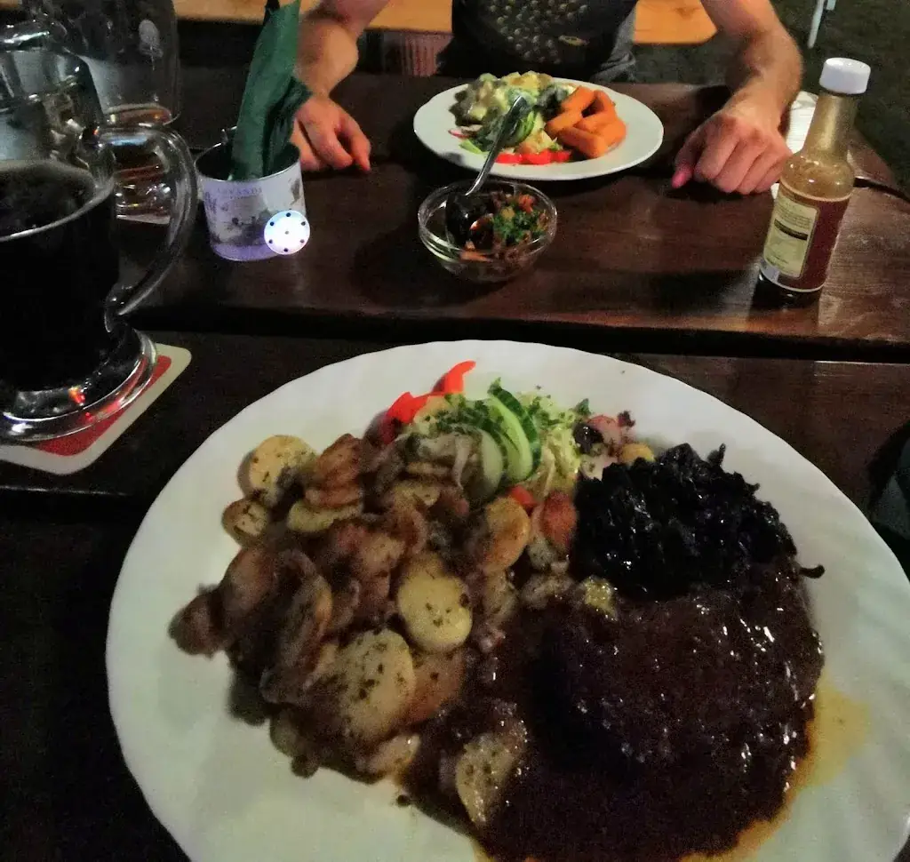 Maria Escalona_Gaststätte Heimatruh_Senftenberg_recensione