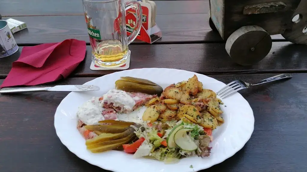 Katja Femerling_Gaststätte Heimatruh_Senftenberg_recensione