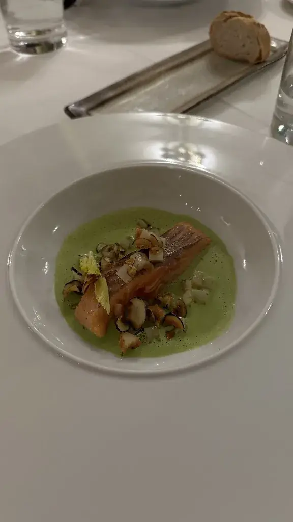 Kolja Antonishen_Landgasthaus Schiller_Sommerein_avis