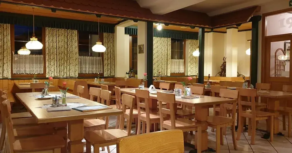 Weinheuriger-Weingut Gaitzenauer_Steinabrückl_slider_image_1