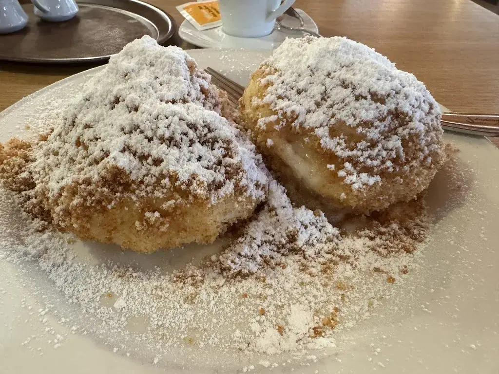 Weingut - Heuriger Studeny_Sooss_slider_image_2