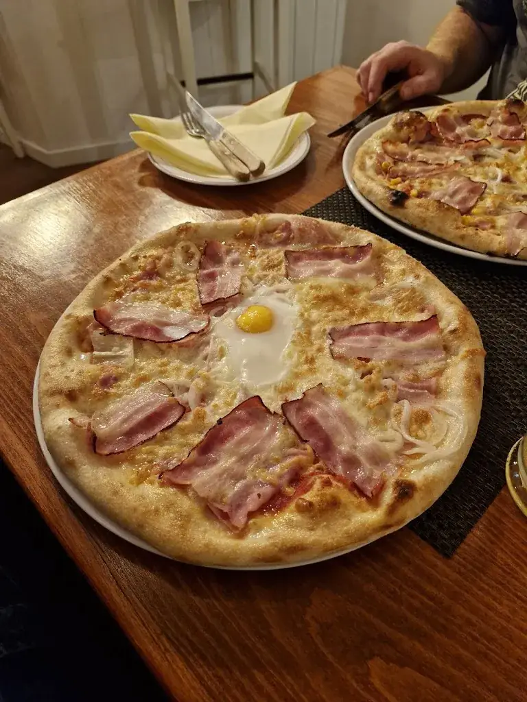 Michael Hambacher_Pizzeria Da Marco_Sooss_recensione