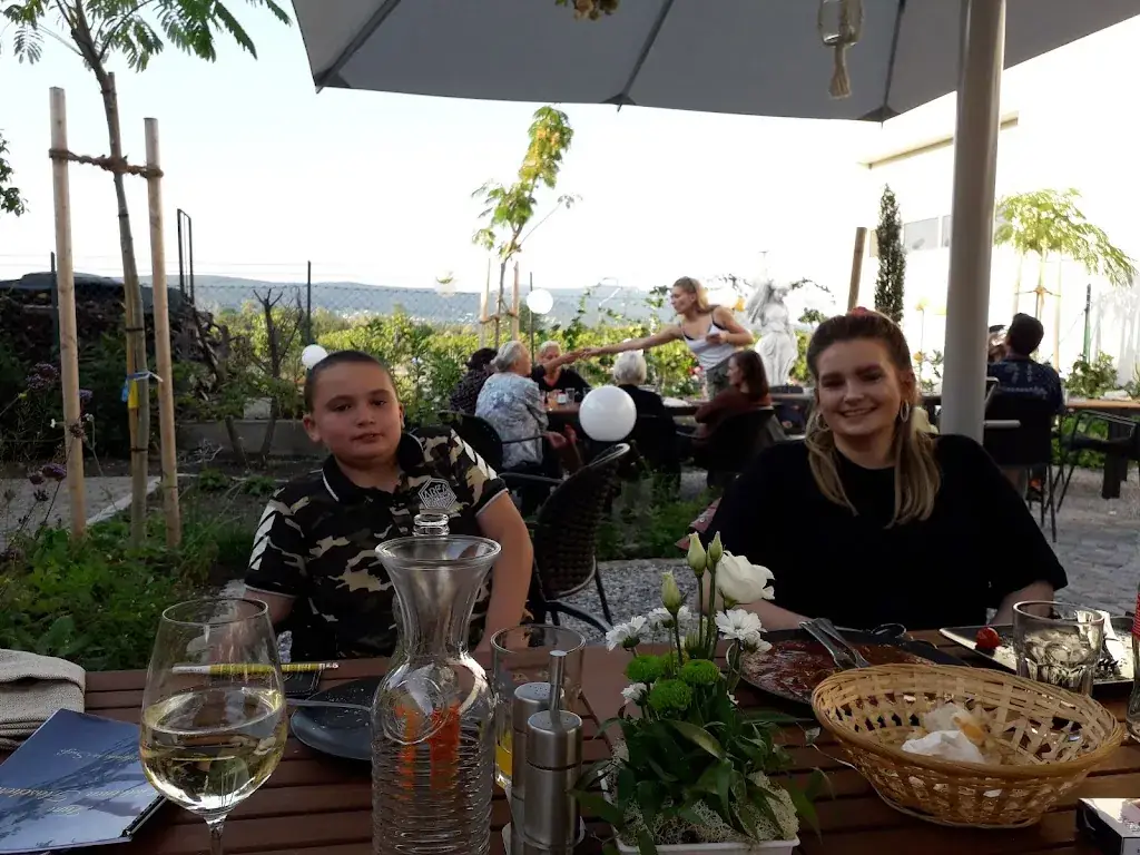 Peter Breininger, BEd_Zum Goldenen Flascherl_Sooss_review