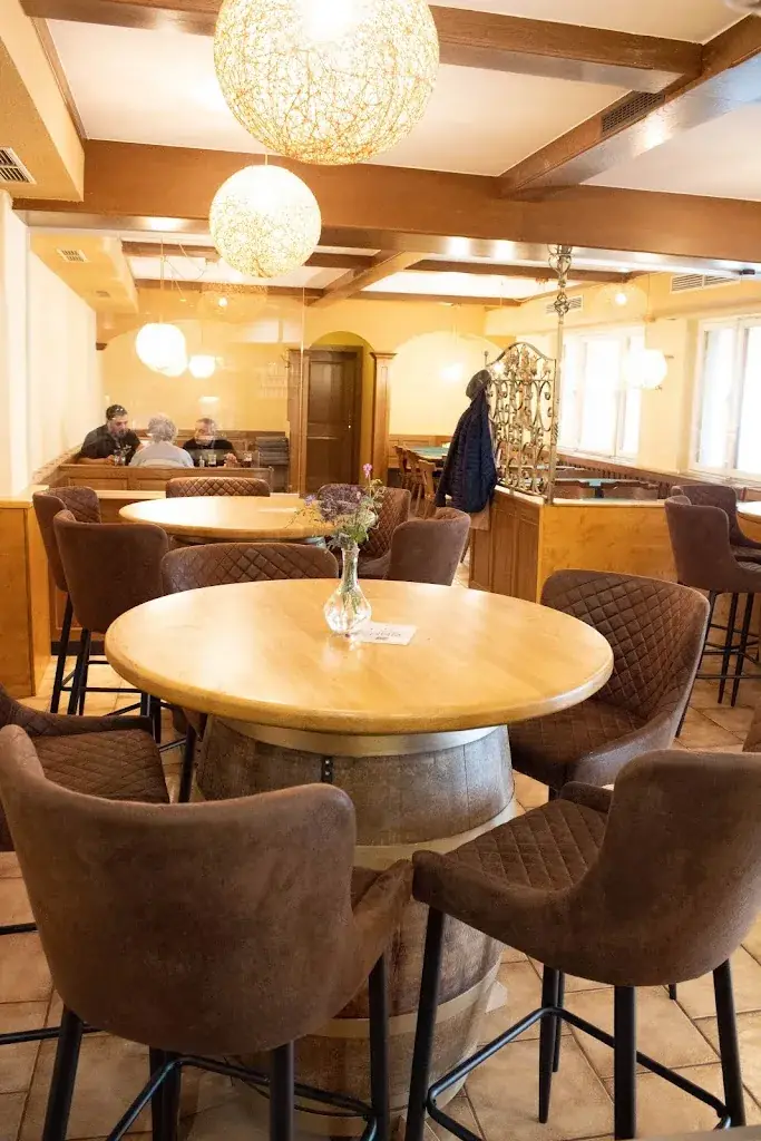 Zum Goldenen Flascherl restaurant à Sooss