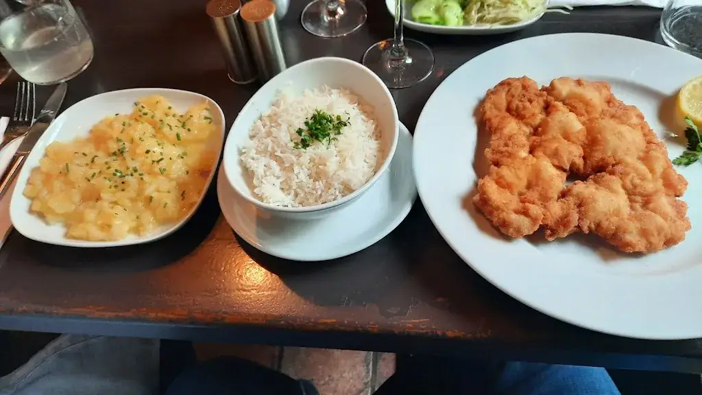 Menu_Weingut & Heuriger PLOS_Sooss_image_4