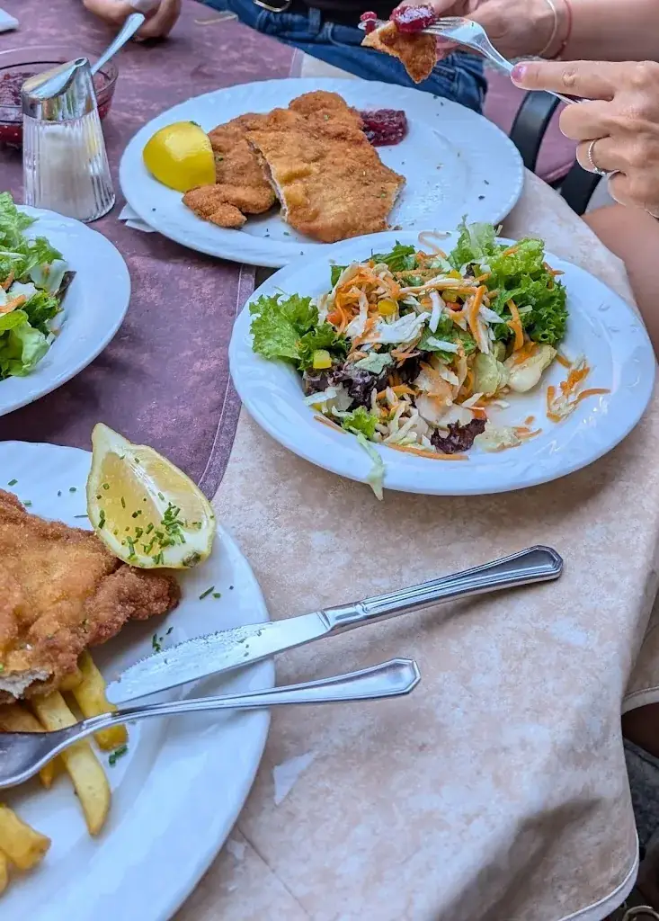 Marcin Burdziuk_Gasthaus Zum schwarzen Rössl - Fam. Pambalk-Blumauer_Strengberg_review