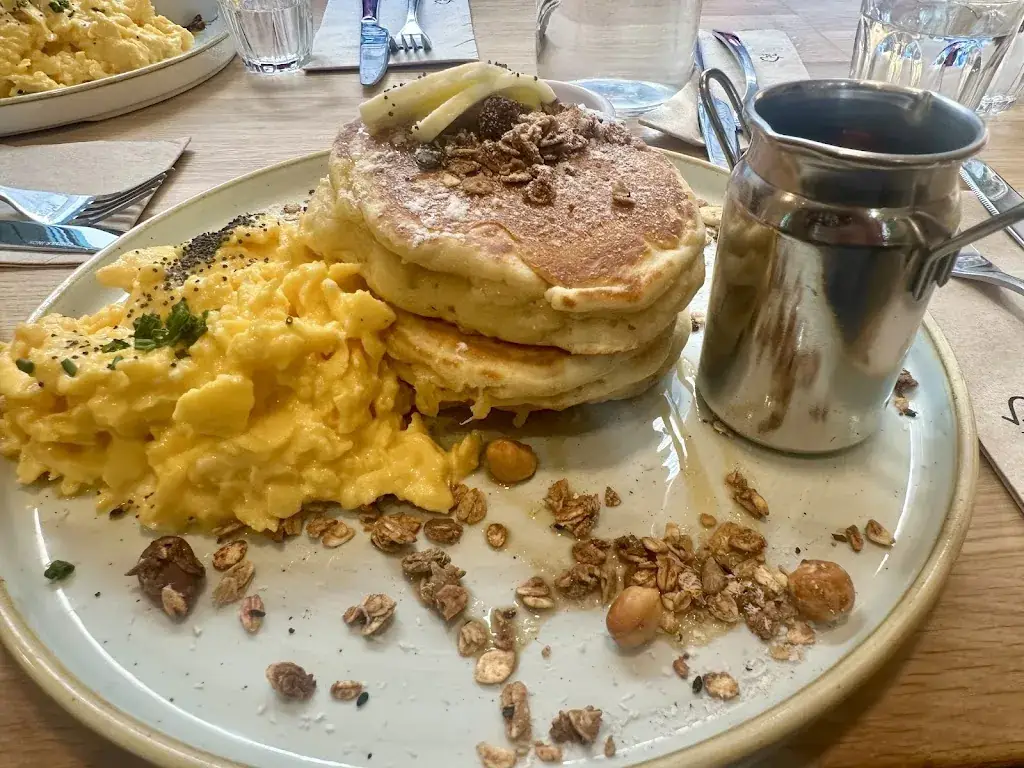 Fred hill_EatMyTrip Gran Via - Specialty Coffee & Brunch Madrid_Loretto_Bewertung