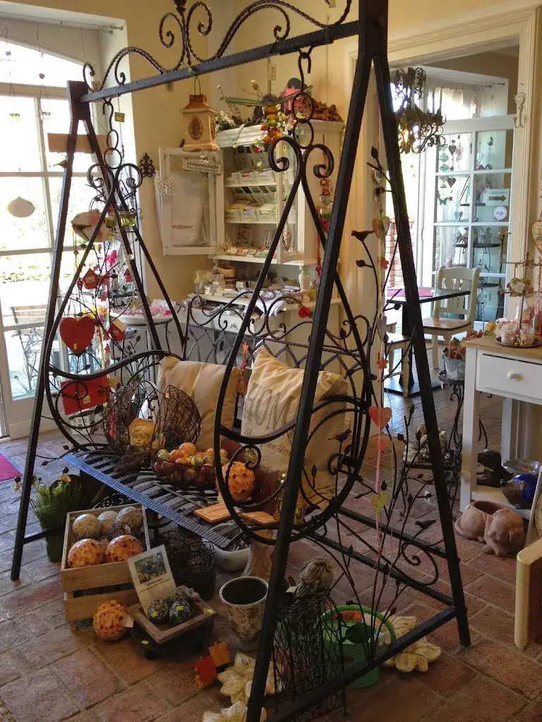 Lille Hus Coffee & Home Wohnen, einrichten und genießen im skandinavischen Landhausstil restaurant à Teesdorf