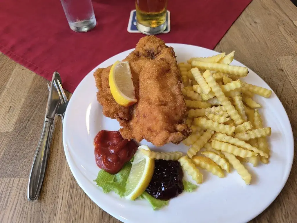 Peter Egger_Gersdorfer Stüberl_Strass_review