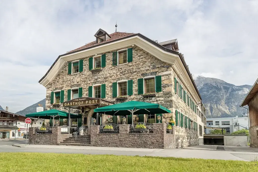 Gasthof Hotel Post restaurant à Strass
