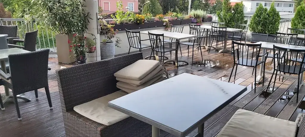 Yummy Restaurant - Zhu KG ristorante a Ternitz