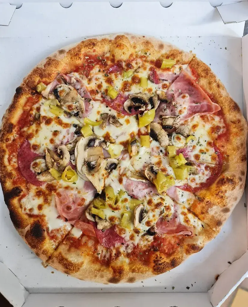 Sportheim Breitenbrunn Gaststätte BistroHi5_Breitenbrunn_slider_image_2