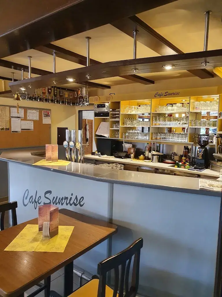 Cafe Sunrise ristorante a Theresienfeld