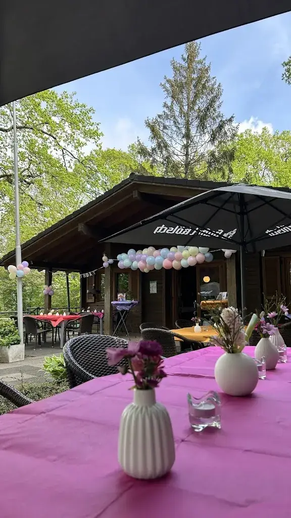 Hanna Hoppe_Das ClubHaus_Thomasberg_review