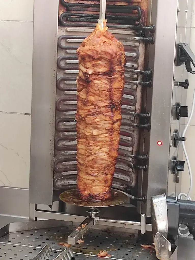 Öksüm Kebap & Pizzahaus_Trumau_slider_image_2