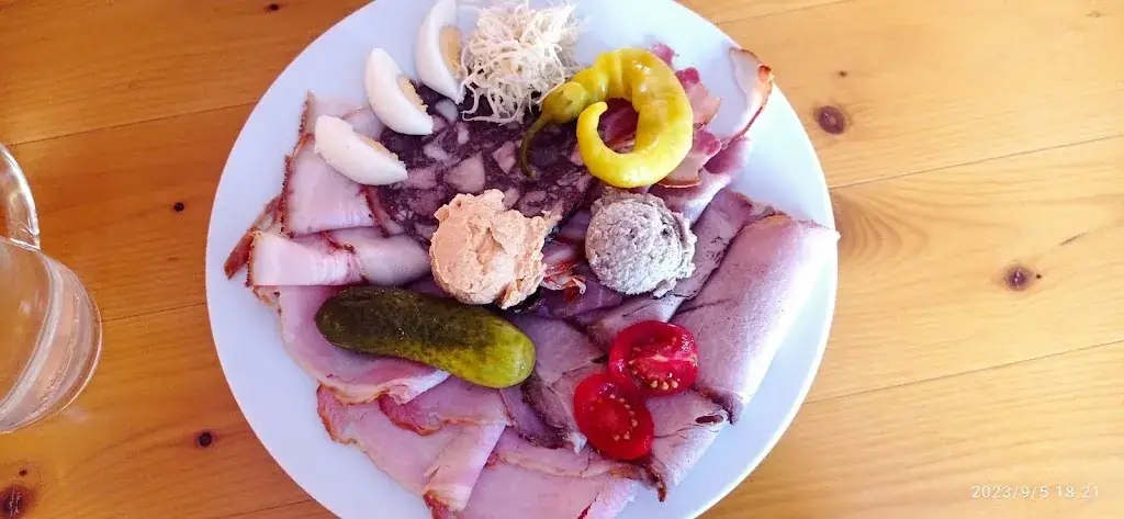 HEURIGEN Familie Eckerl_Tulbing_slider_image_3