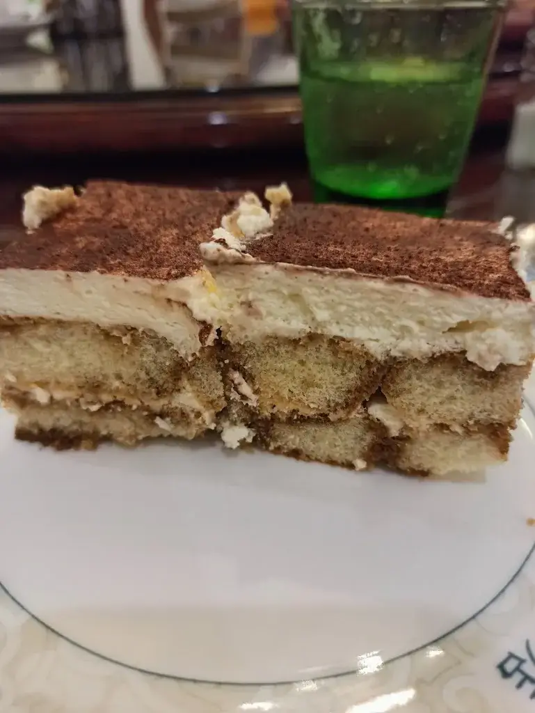 Nikki P_Wuzhou China-Restaurant_Traisen_review