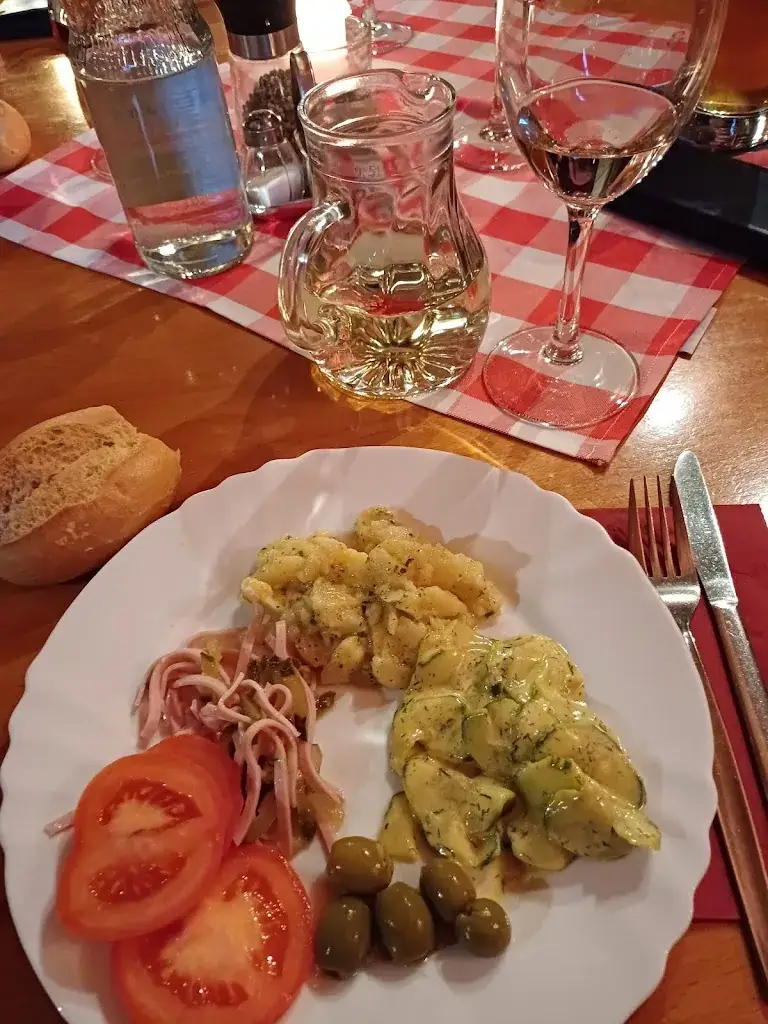 Thomas Baumgartner_Besenhex Tiefenbach_Tiefenbach_recensione