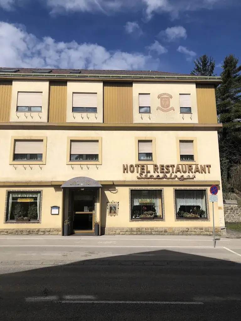 Stockinger - Hotel-Restaurant Zur Linde Inh. Waltraud Hoyer ristorante a Tullnerbach-Lawies