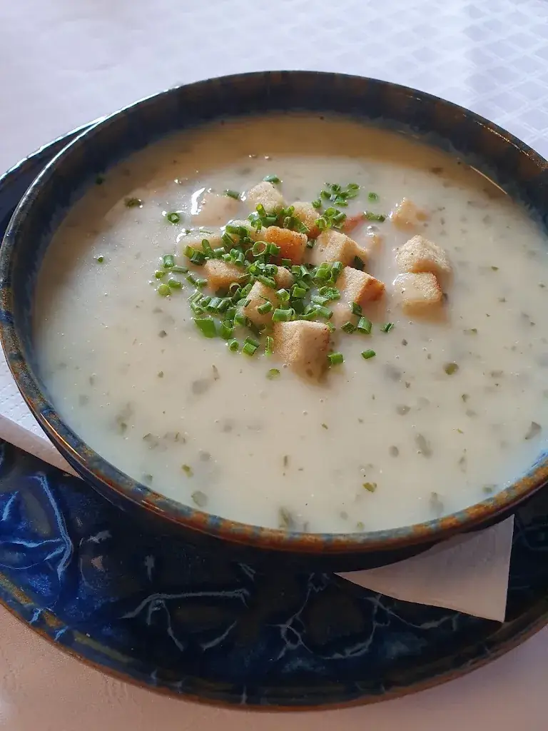 Guenter Steibl_Restaurant Lindenhof_Tullnerbach-Lawies_reseña