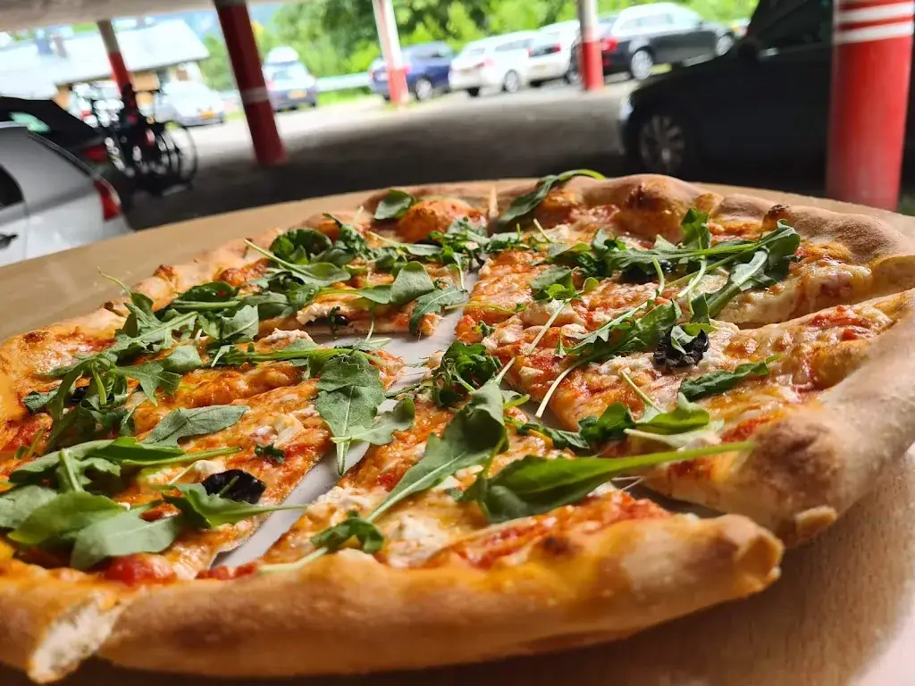 مطعم الجبل_Viehofen_slider_image_1