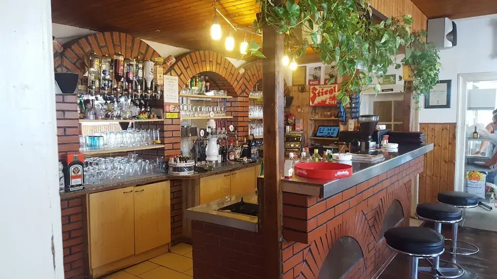 Zivanovic KG restaurant in Traismauer